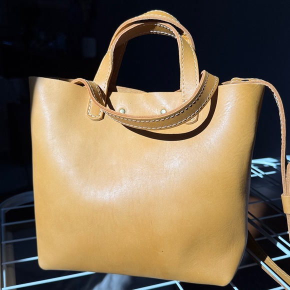 Portland Leather mini Crossbody, sunflower yellow - Picture 5 of 8